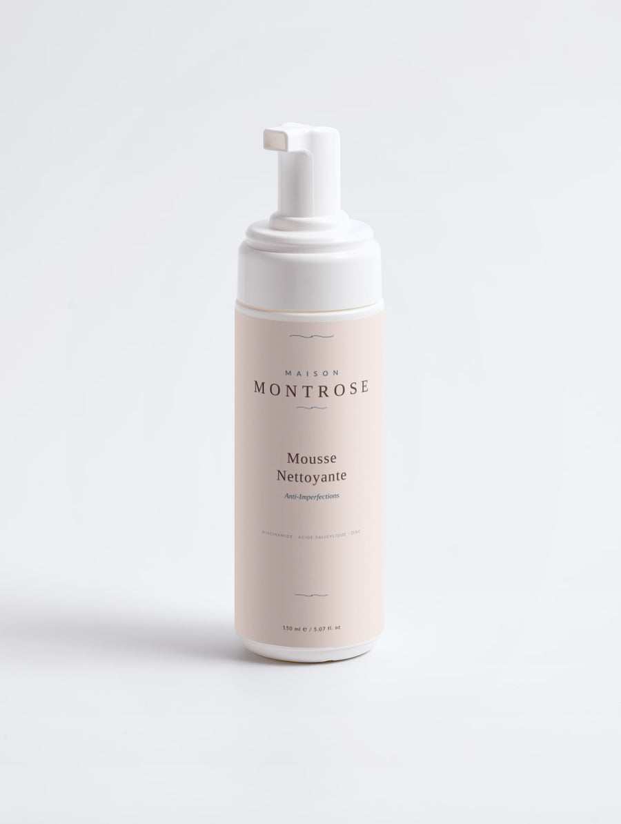 Mousse nettoyante à l'eau de rose
